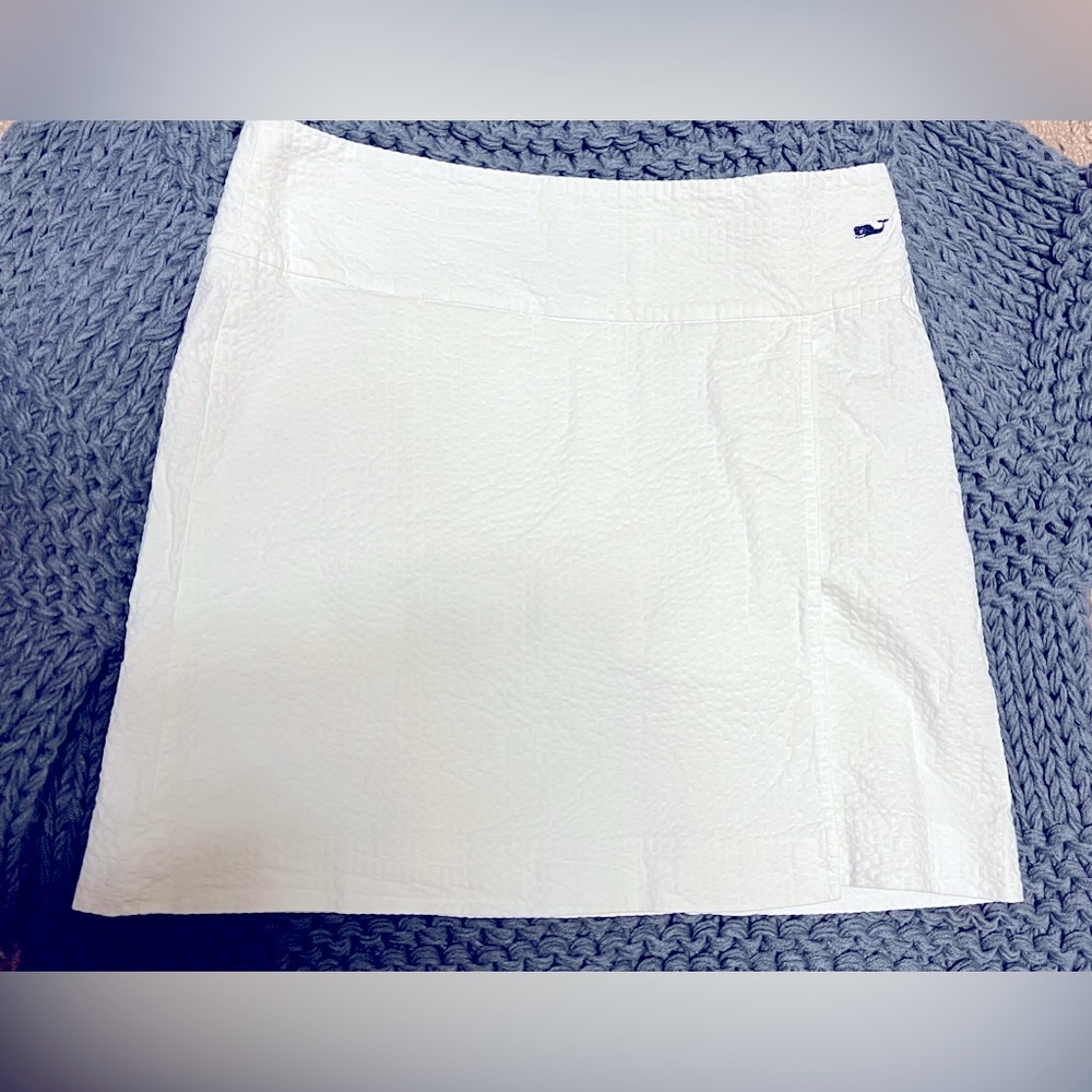 Vineyard Vine white tennis skirt size 0